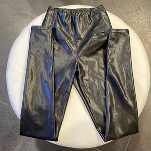 Aritzia Wilfred Daria Pants